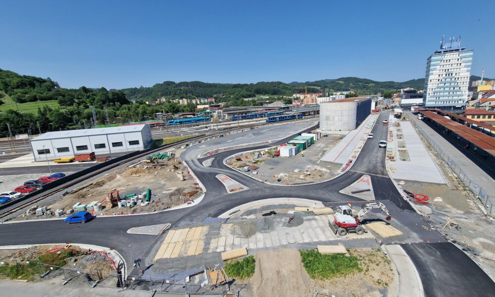 Změna pro pacienty i řidiče Vsetínské nemocnice.