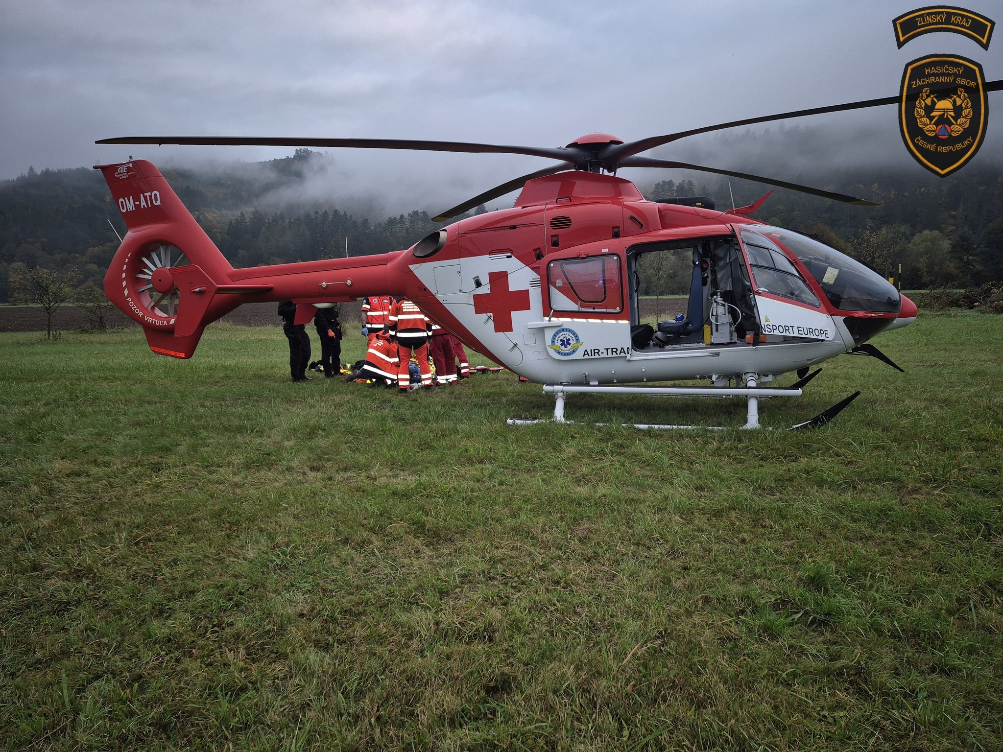 Dvaadvacetiletý řidič byl transportován letecky. Zdroj: HZS Zlínského kraje