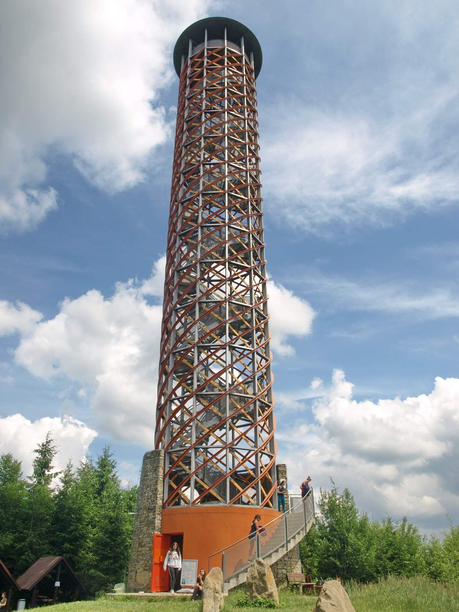 Rozhledna Vartovna byla otevřena před šestnácti lety, přesně na svátek 17. listopadu.