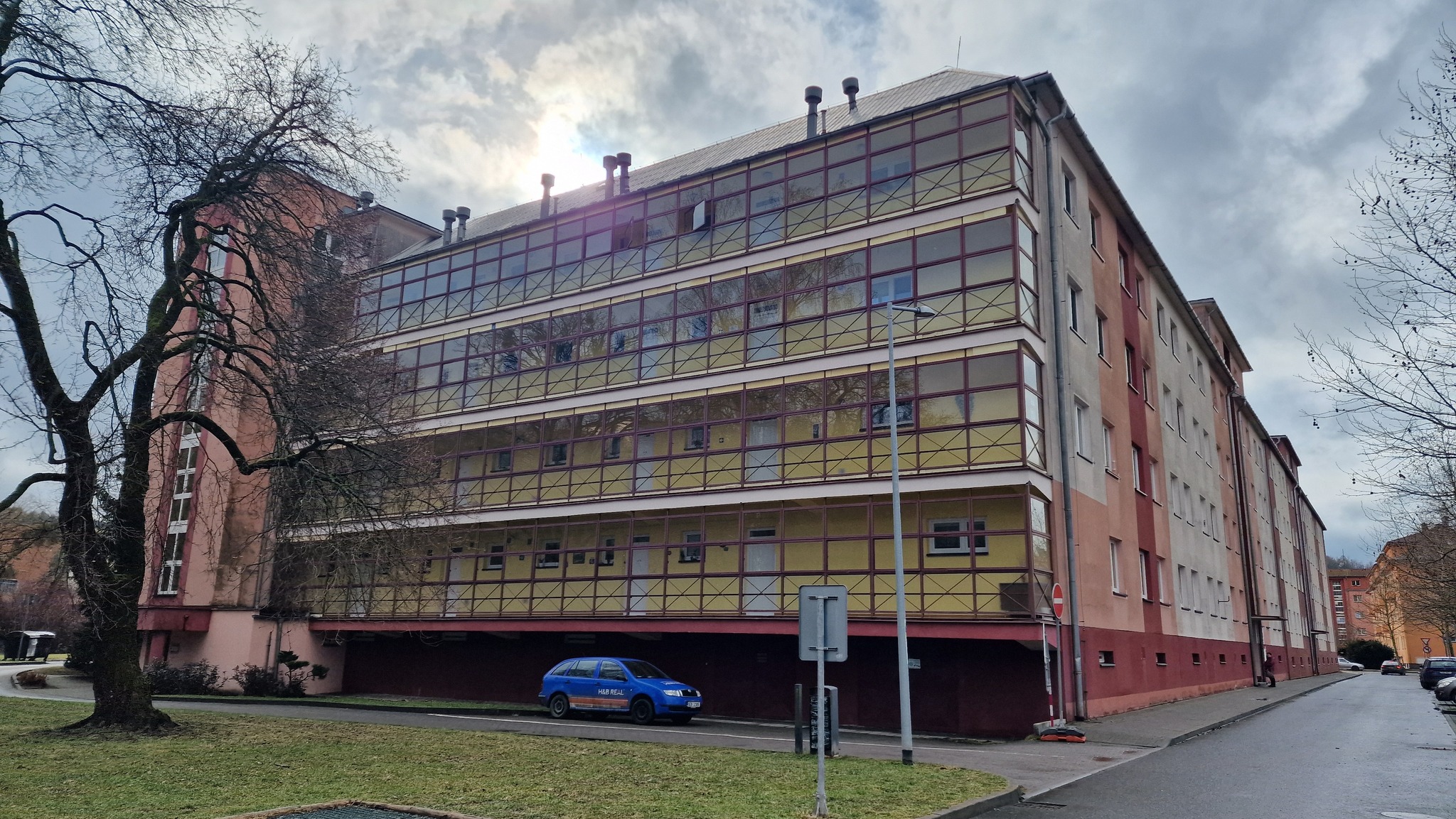 Vsetín modernizuje byty na Tyršově, práce již začaly