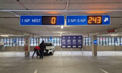 Parkovací dům na Vsetíně už funguje, vyřídíte i dlouhodobé stání