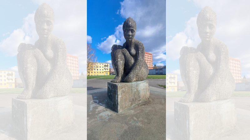 Socha Koupající se ženy z Rožnova podstupuje obnovu