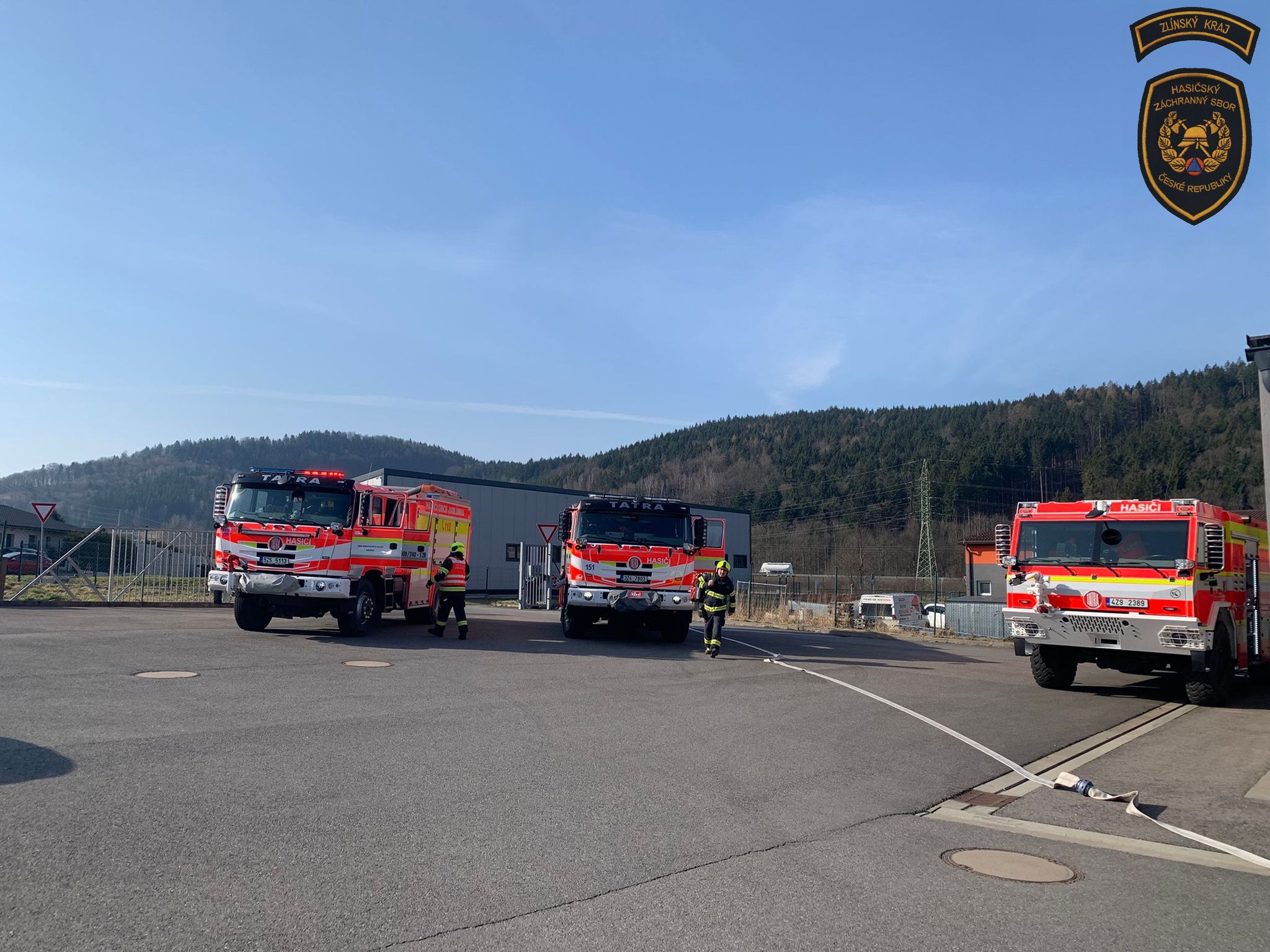 Hasičské cvičení proběhlo v areálu společnosti M.E.Z. POHONY a.s.. Zdroj: HZS Zlínského kraje