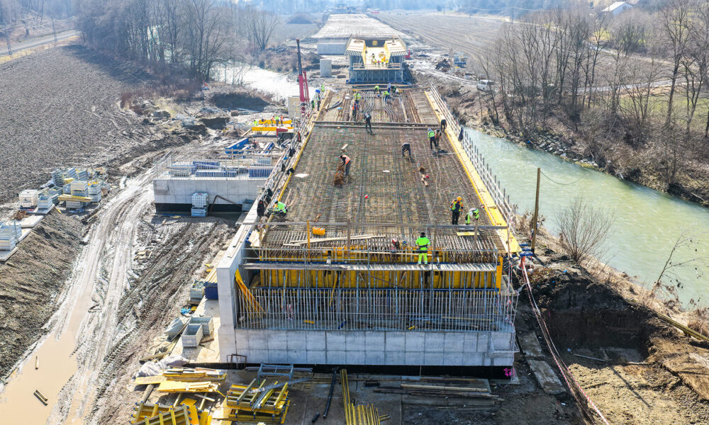 Stavba I/57 mezi Semetínem a Bystřičkou pokračuje
