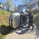 Dopravní nehoda v obci Brumov-Bylnice, auto skončilo na boku - 2.