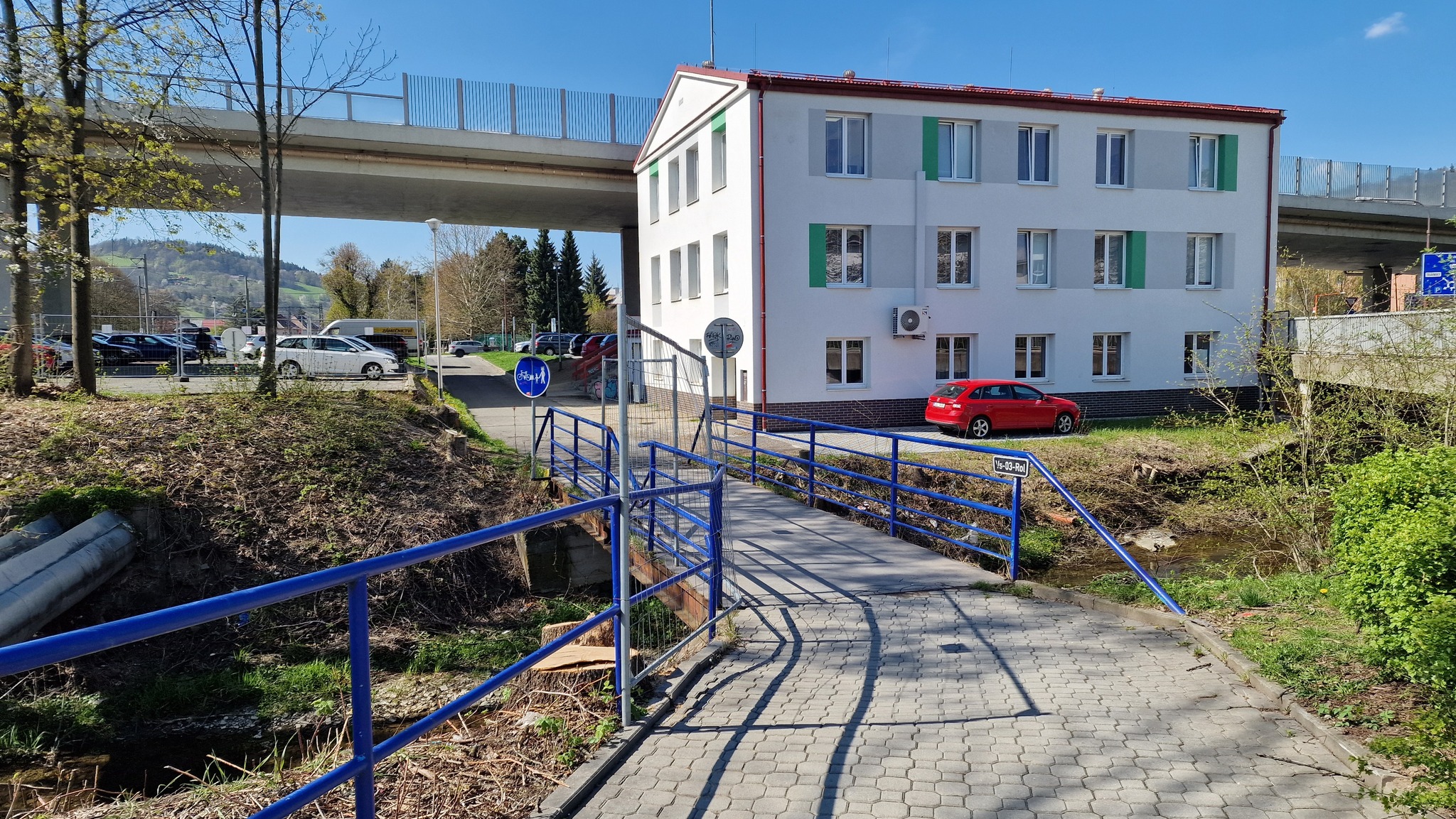 Vsetín opraví cyklostezku u SBD, vznikne i nová lávka