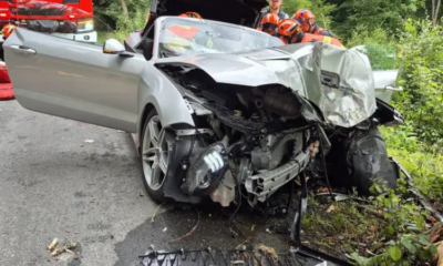 Auto u Lubné narazilo do stromu