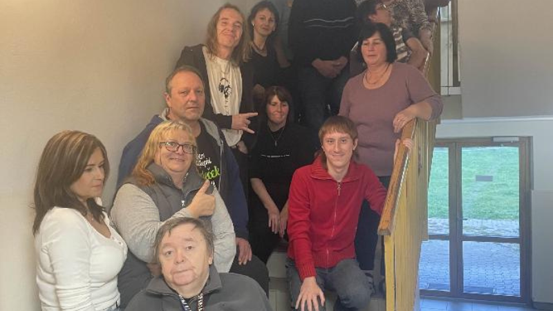 Nájemníci v Brumově-Bylnici řešili prodej domu i růst nájmu