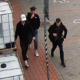 Policie hledá tři muže, mohou pomoci objasnit trestný čin